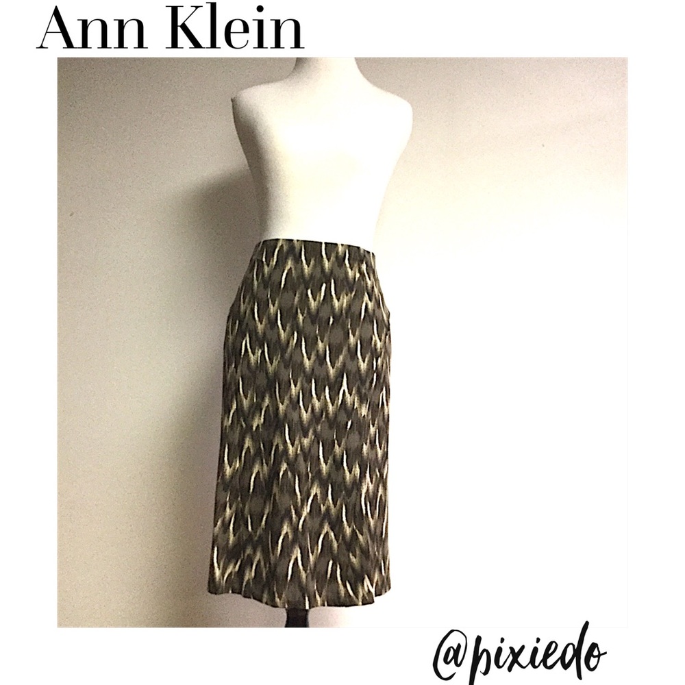 Ann Taylor Skirt